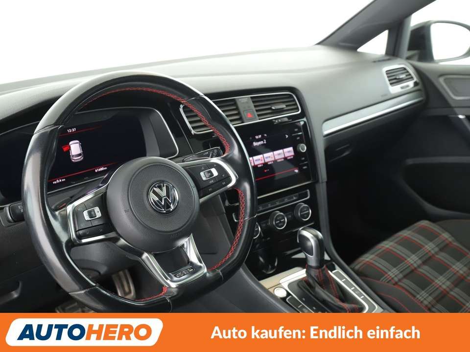 Volkswagen Golf GTI - Imagem 11