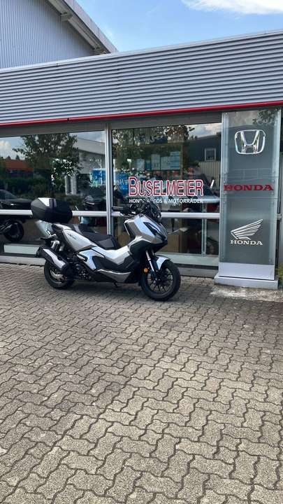 Honda ADV 350 - Imagem 1