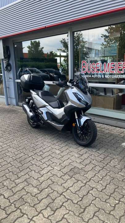 Honda ADV 350 - Imagem 4