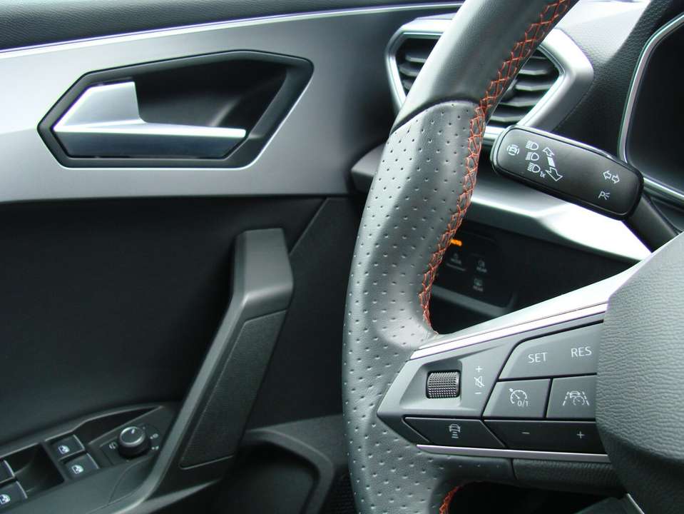 Car picture 9