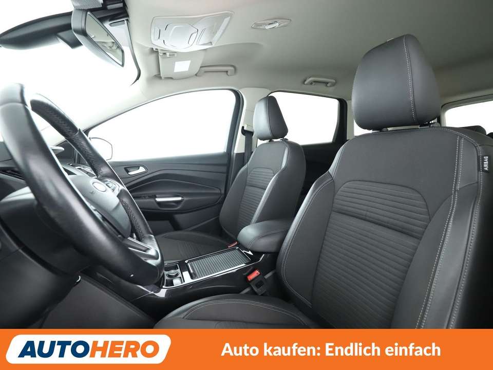 Ford Kuga - Imagem 10