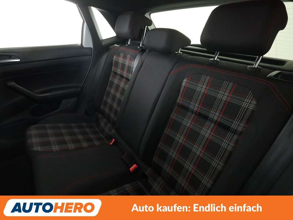 Volkswagen Polo - Imagem 14