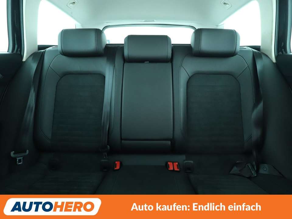 Volkswagen Passat - Imagem 15