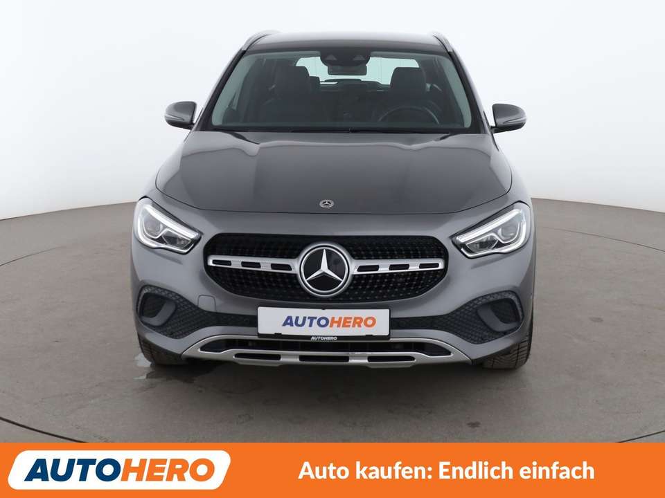 Mercedes-Benz GLA 200 - Imagem 9