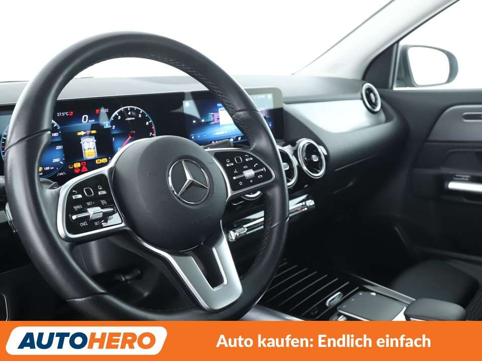 Mercedes-Benz GLA 200 - Imagem 11