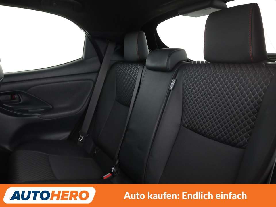 Toyota Yaris - Imagem 14