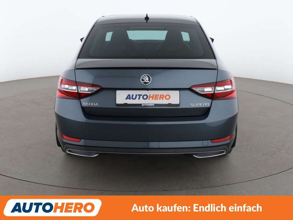 Skoda Superb - Imagem 5