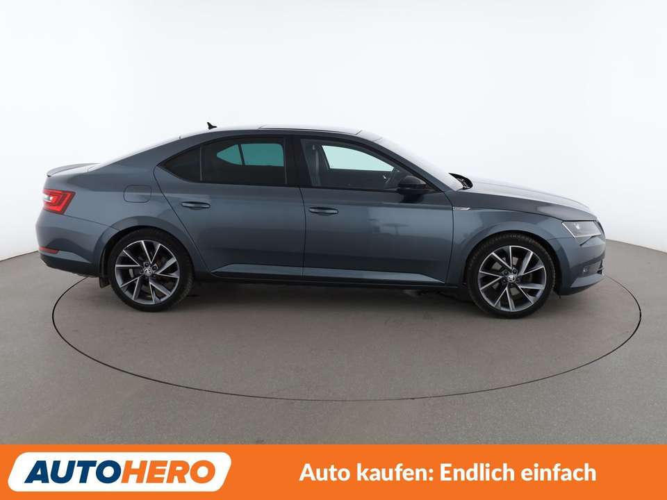 Skoda Superb - Imagem 7