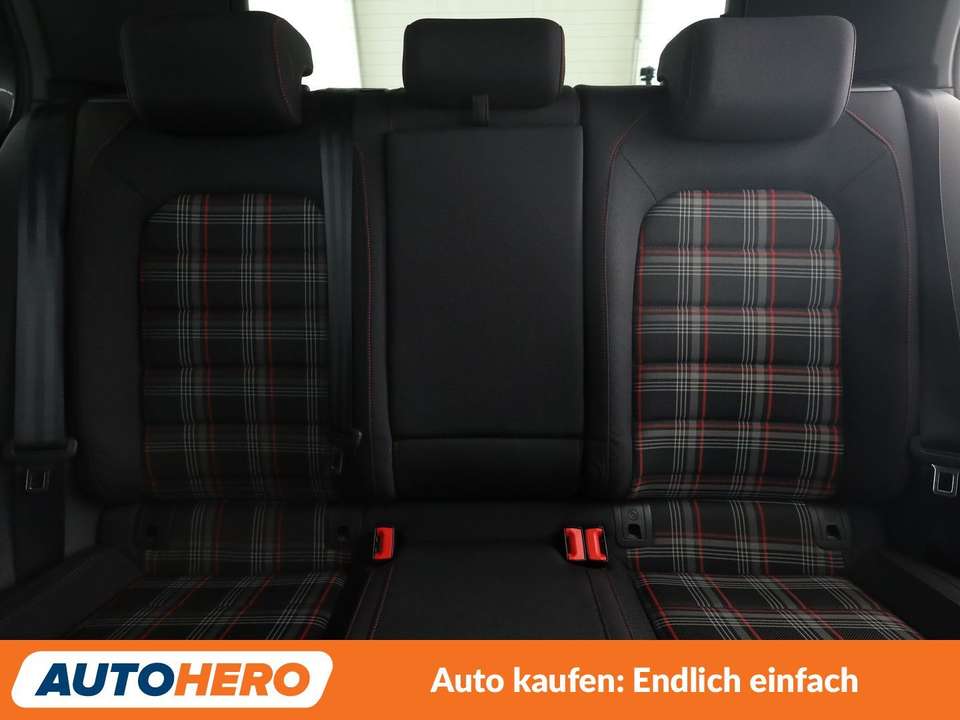 Volkswagen Golf GTI - Imagem 15