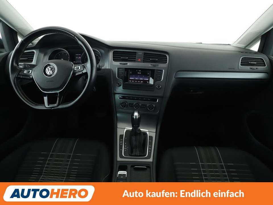 Volkswagen Golf - Imagem 12