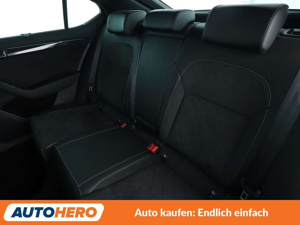 Skoda Superb - Imagem 14