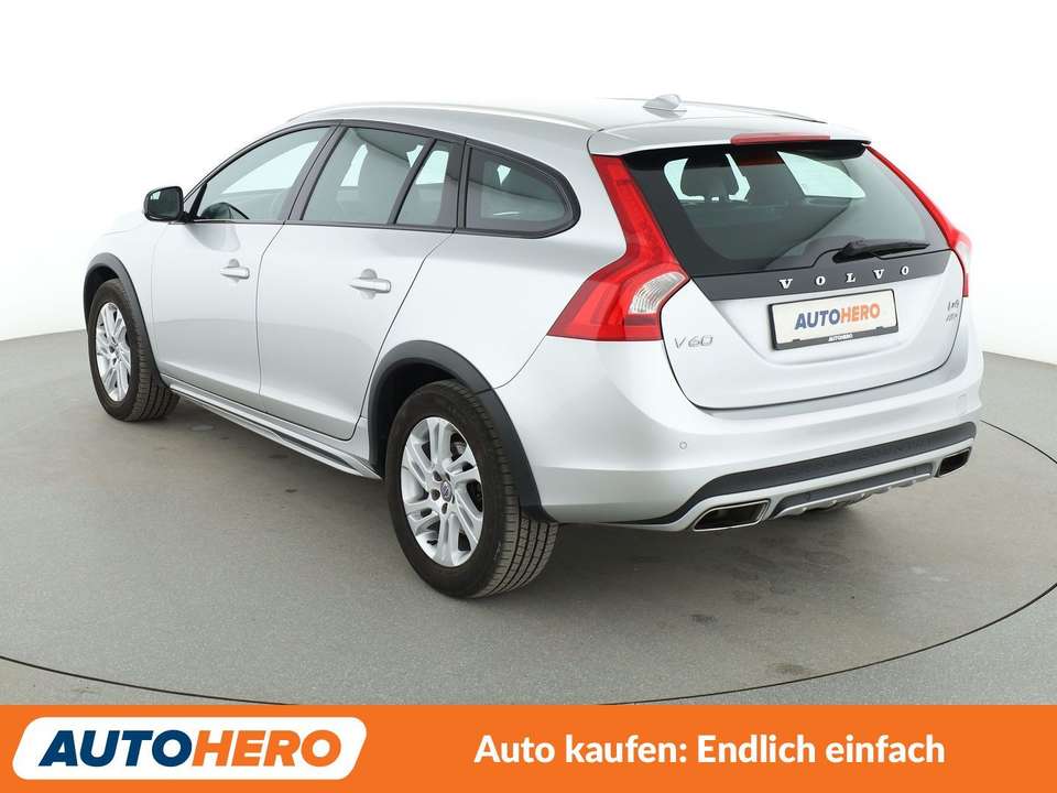Volvo V60 Cross Country - Imagem 4