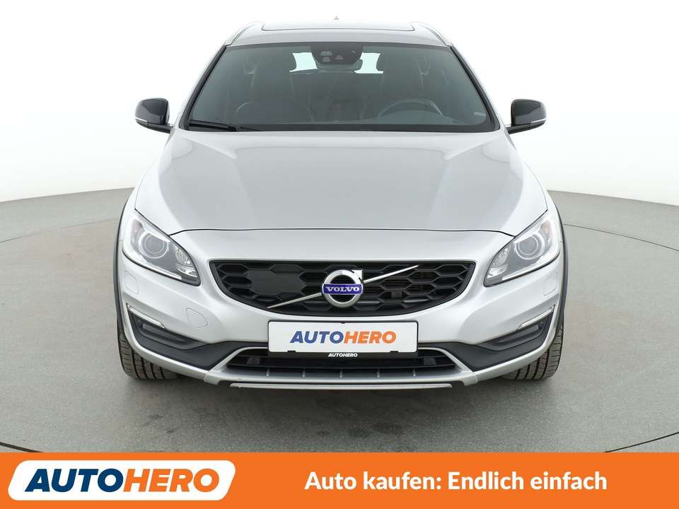Volvo V60 Cross Country - Imagem 9