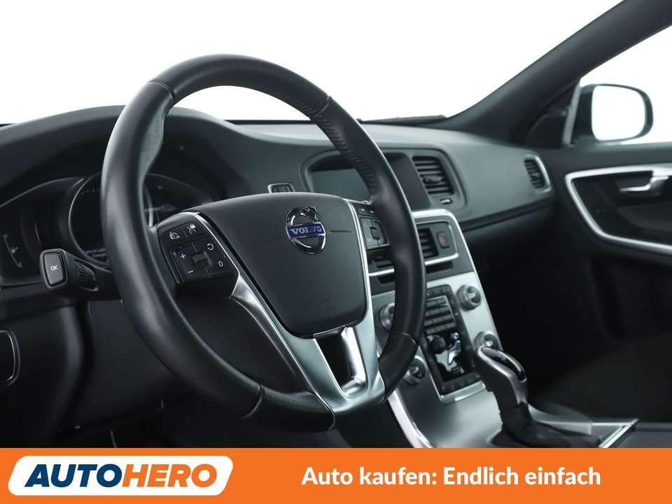 Volvo V60 Cross Country - Imagem 11