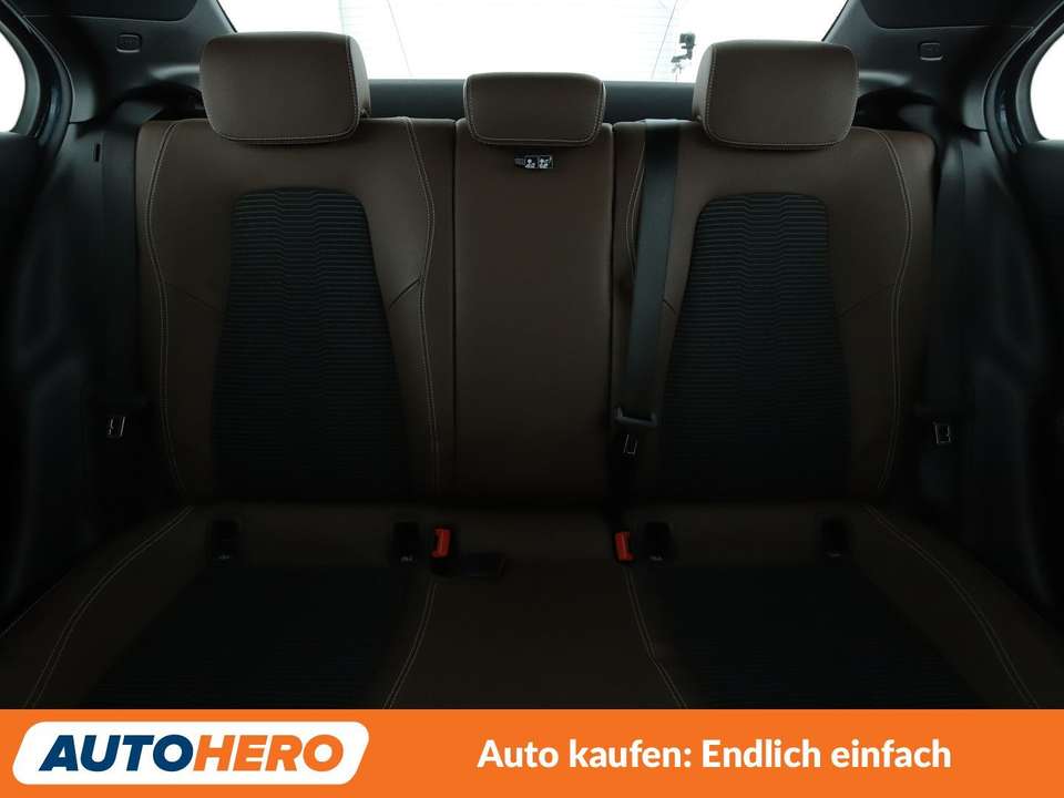 Mercedes-Benz A 200 - Imagem 15