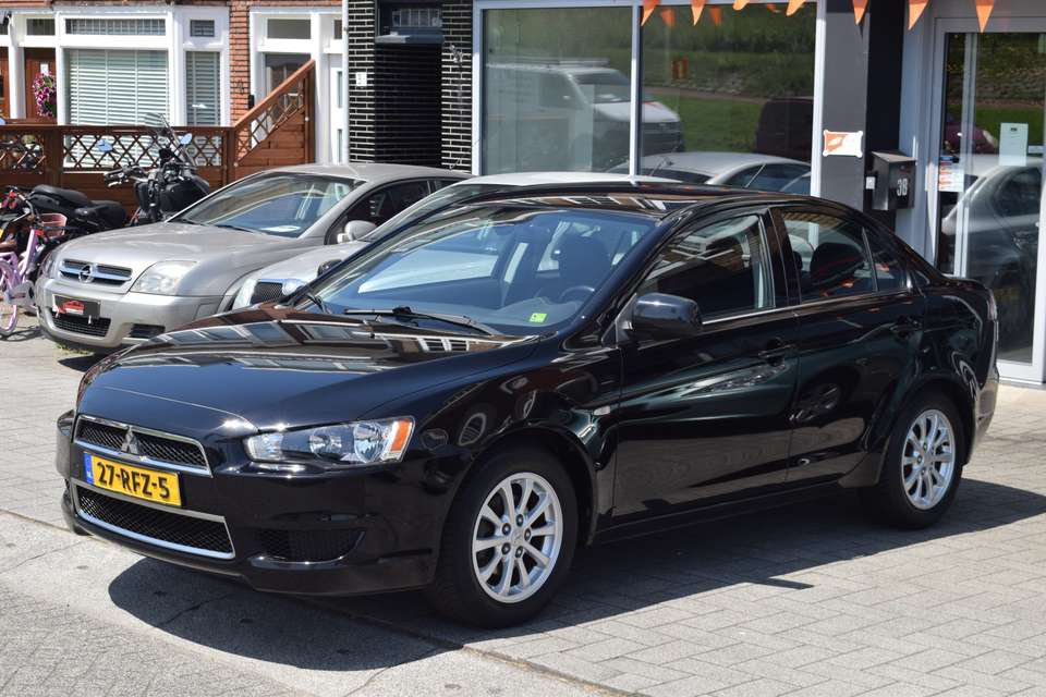 Mitsubishi Lancer - Imagem 2