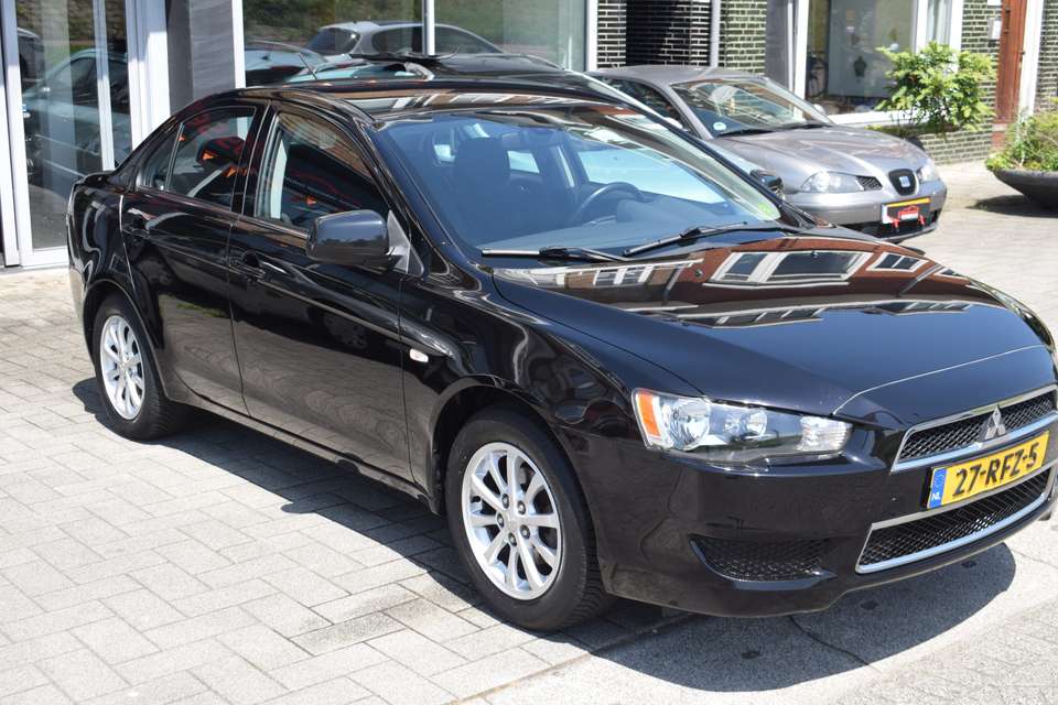 Mitsubishi Lancer - Imagem 5