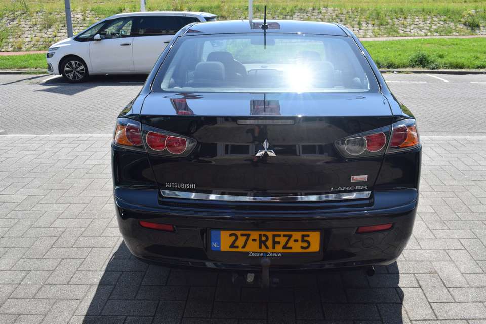 Mitsubishi Lancer - Imagem 8
