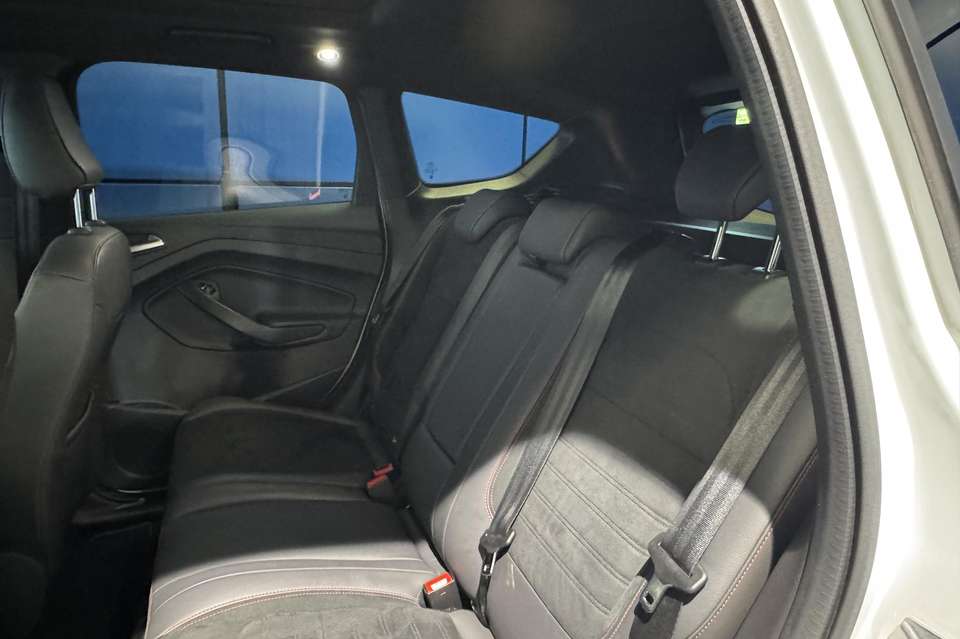 Ford Kuga - Imagem 12