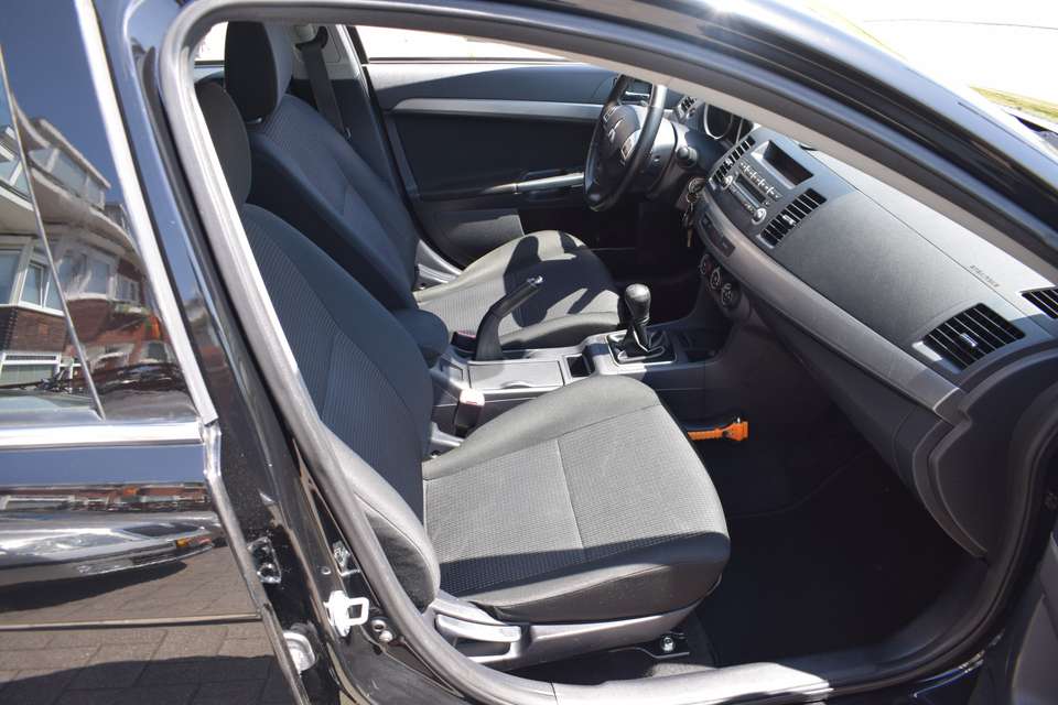 Mitsubishi Lancer - Imagem 19