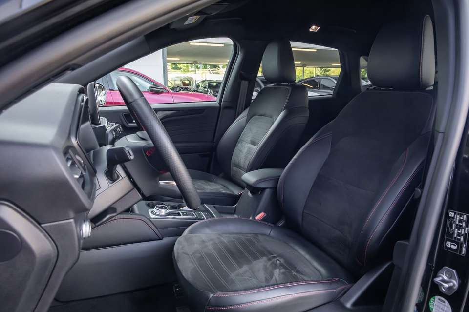 Ford Kuga - Imagem 14