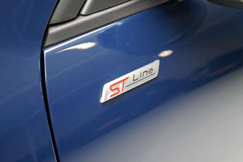 Ford Kuga - Imagem 8