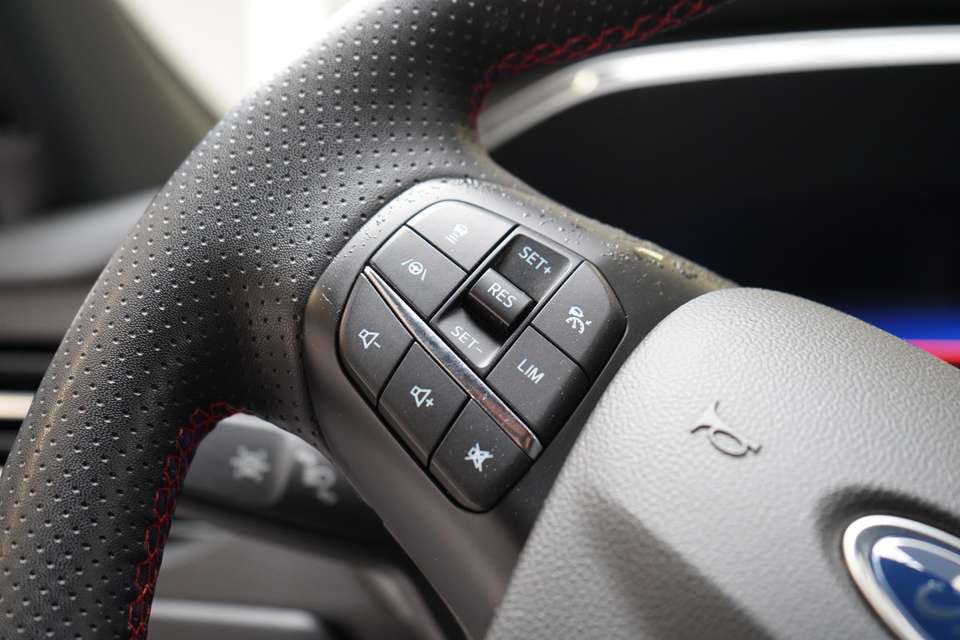 Ford Kuga - Imagem 14