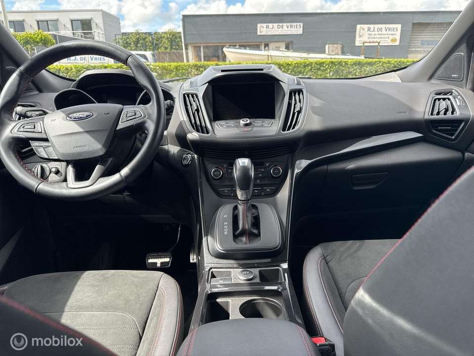 Ford Kuga - Imagem 11