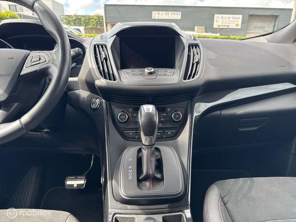 Ford Kuga - Imagem 12