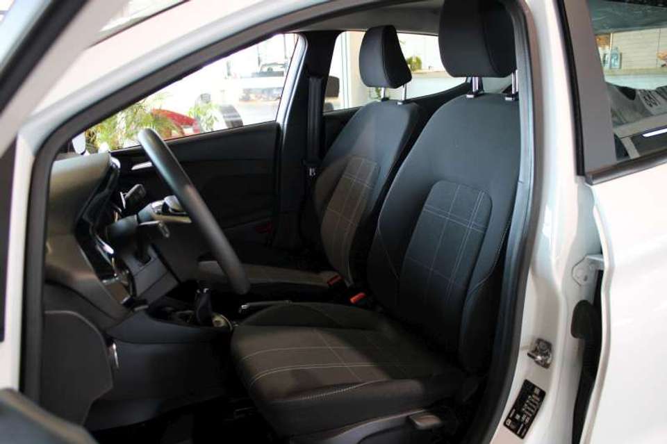 Ford Fiesta - Imagem 8