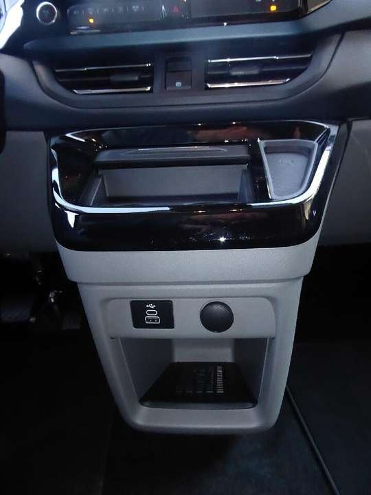 Ford Tourneo Custom - Imagem 12