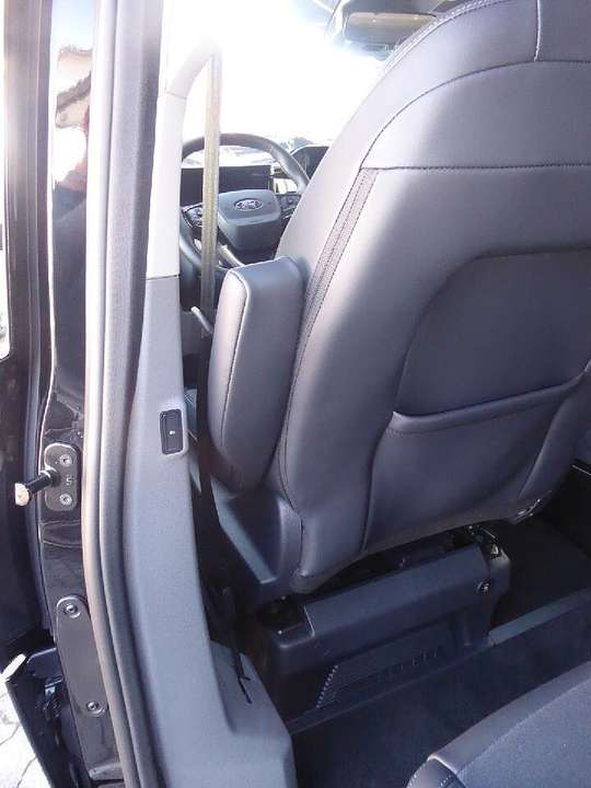 Ford Tourneo Custom - Imagem 15