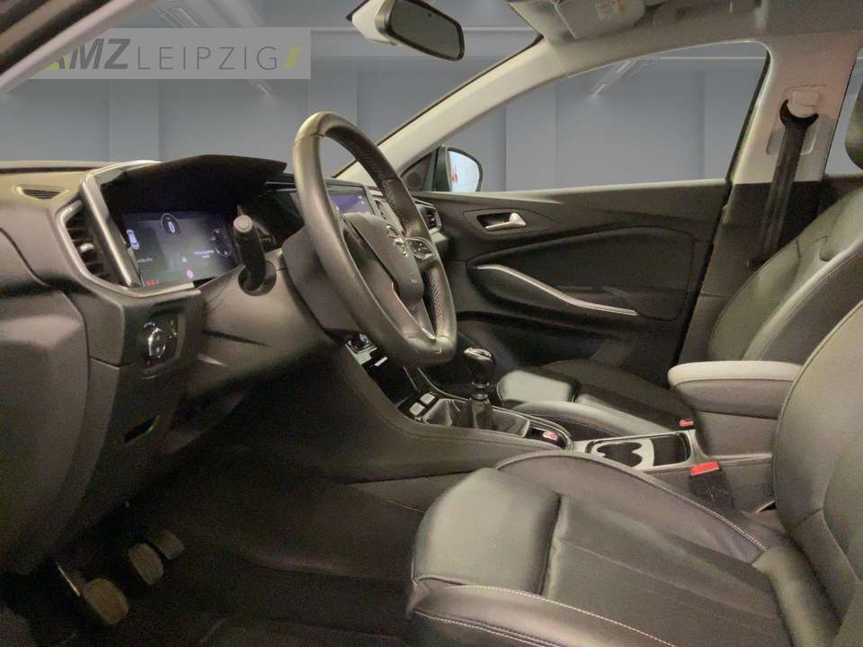Opel Grandland - Imagem 8