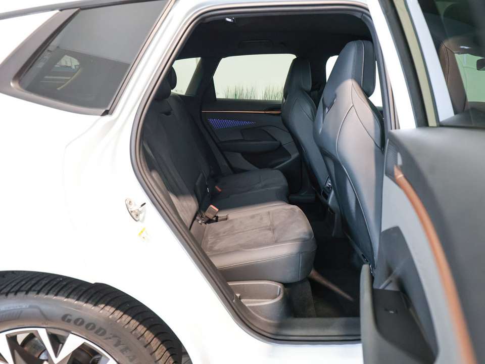 Car picture 4