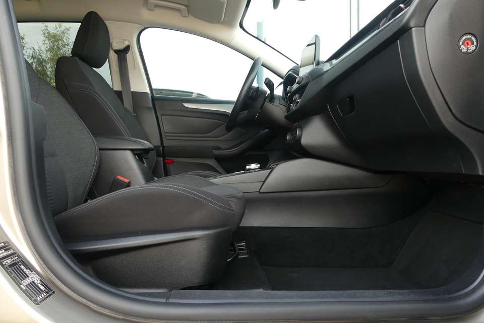 Car picture 18