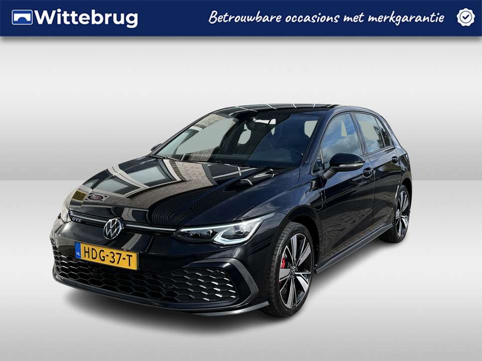 Volkswagen Golf GTE - Imagem 1