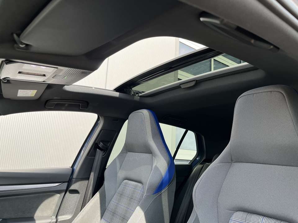 Volkswagen Golf GTE - Imagem 9