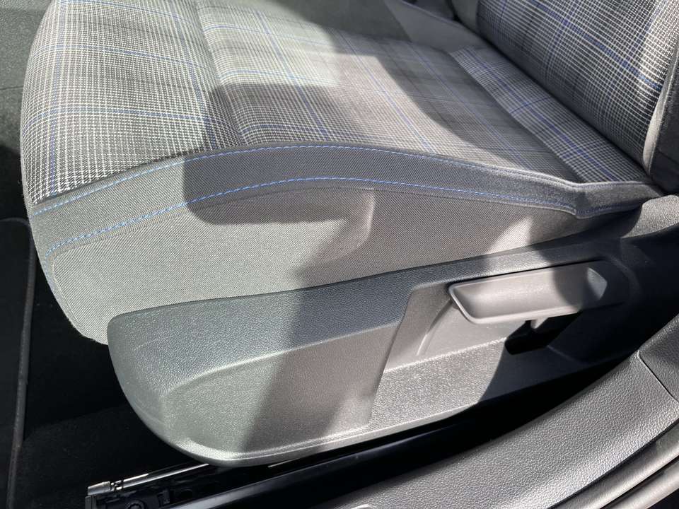Volkswagen Golf GTE - Imagem 9