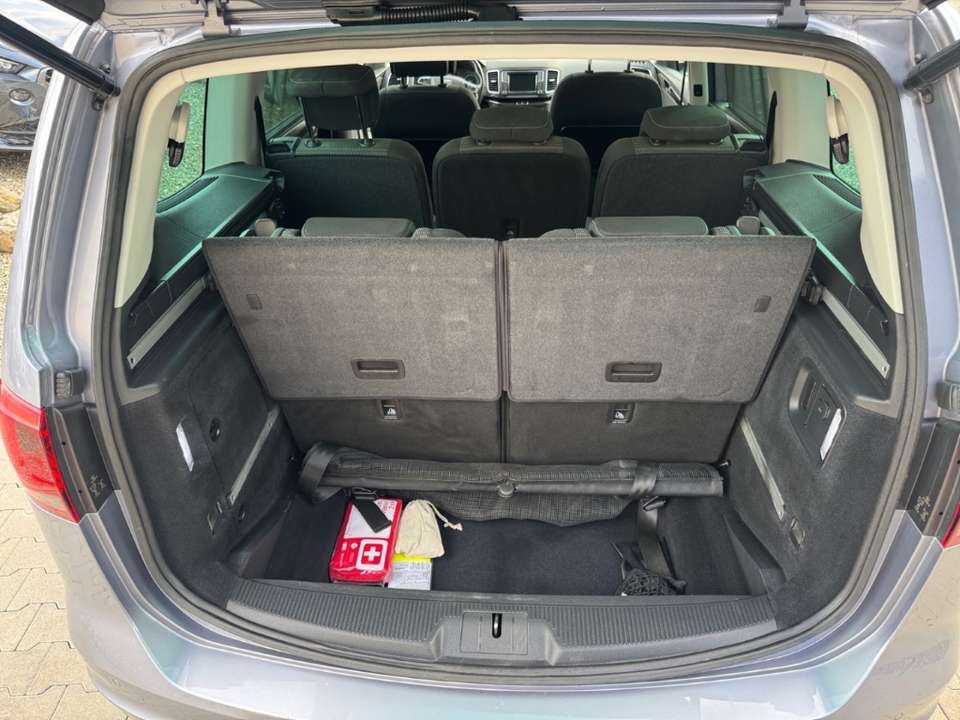 SEAT Alhambra - Imagem 12