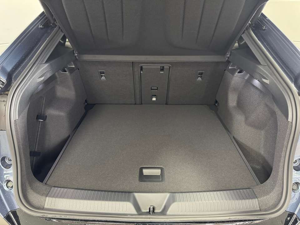 CUPRA Tavascan - Imagem 11
