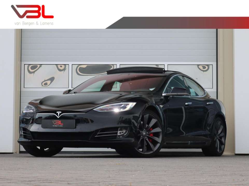 Tesla Model S - Imagem 1