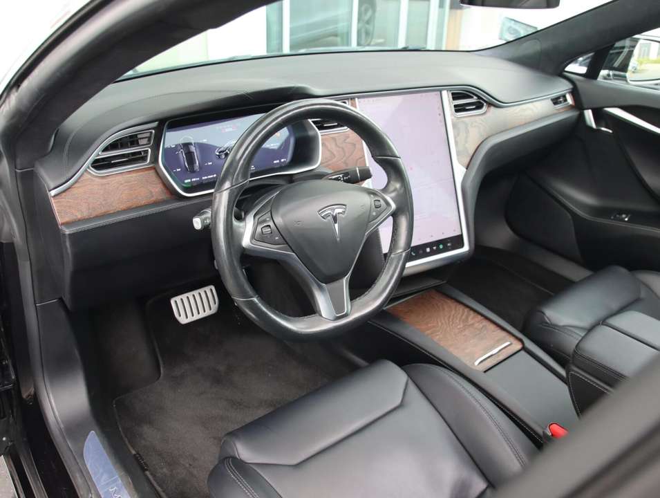 Tesla Model S - Imagem 4