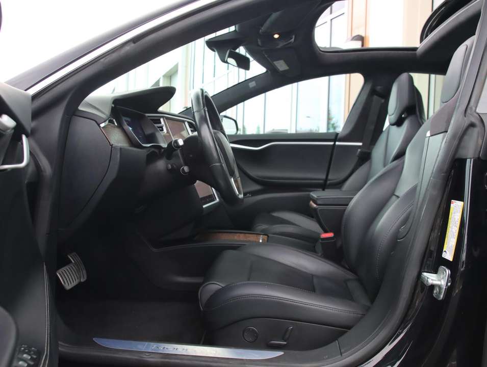 Tesla Model S - Imagem 5