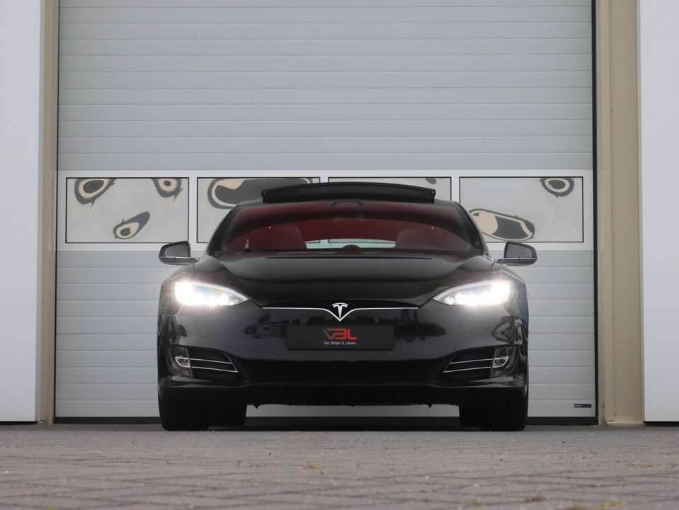 Tesla Model S - Imagem 9