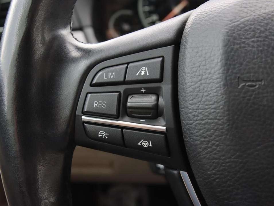 BMW 528 - Imagem 11