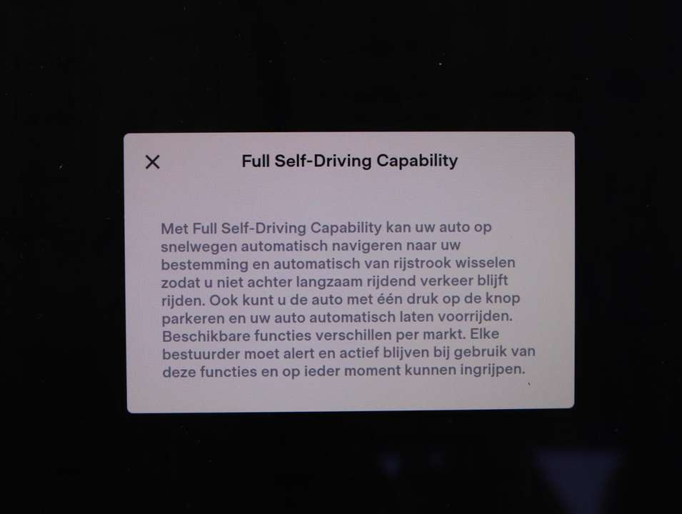 Tesla Model S - Imagem 14