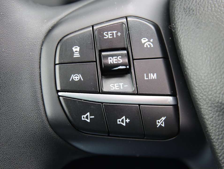 Ford Kuga - Imagem 14