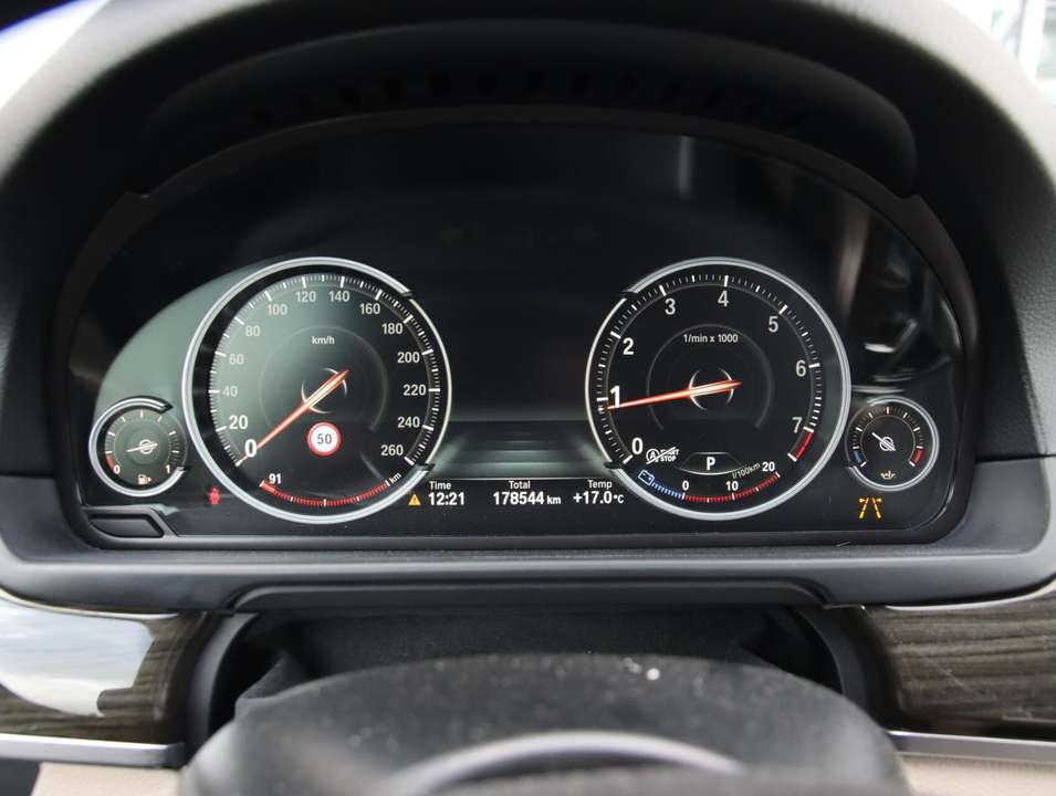 BMW 528 - Imagem 17