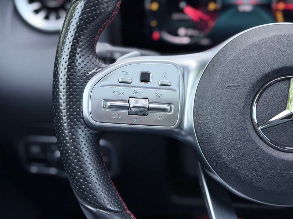Mercedes-Benz GLA 250 - Imagem 14