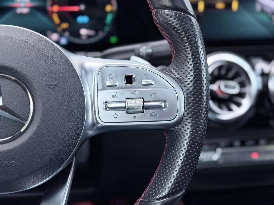 Mercedes-Benz GLA 250 - Imagem 15
